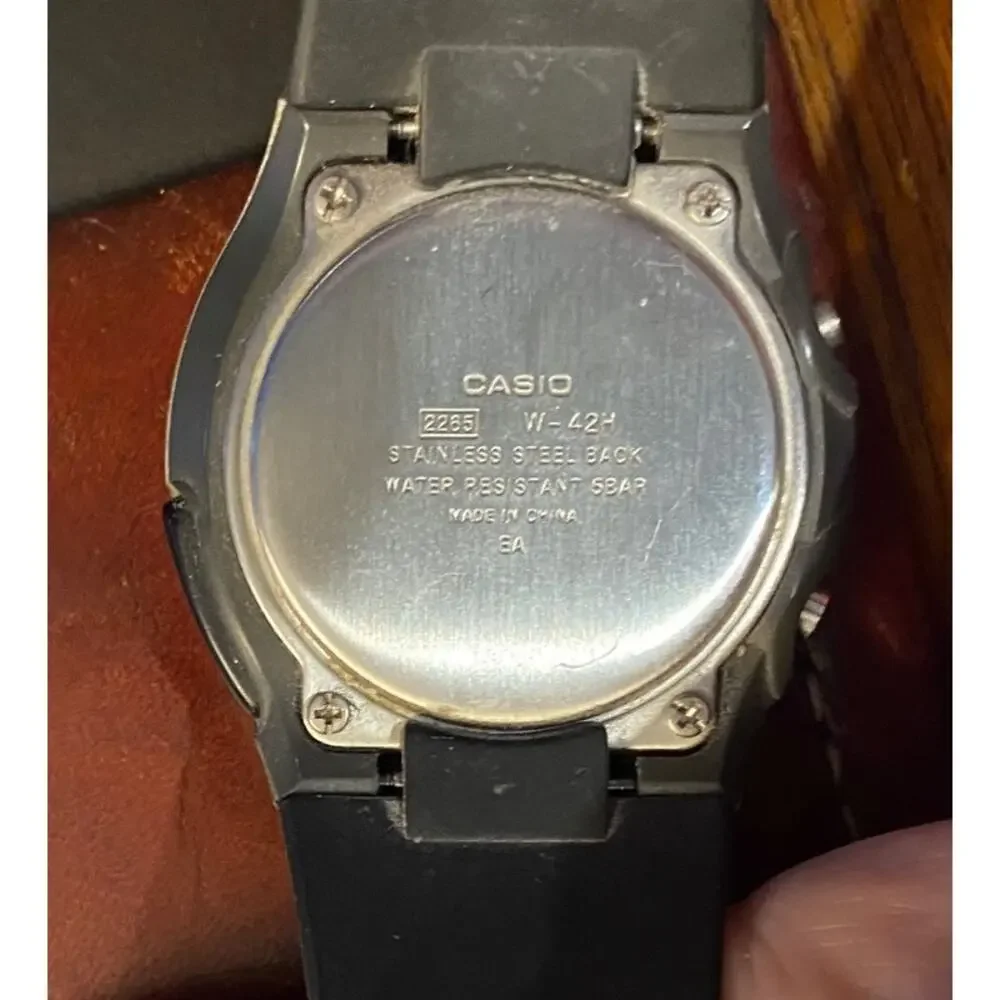 Men's 43mm Casio Alarm Chrono watch, WR 50M, W-42H
